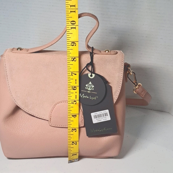 NWT Chic Pink Leather Crossbody Bag with Adjustable Strap By Moda Luxe - Picture 9 of 11